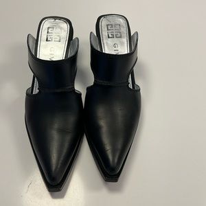 Givenchy mule